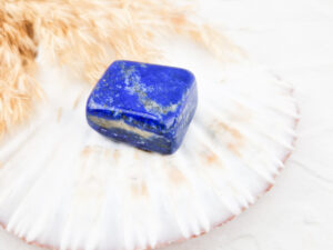 lapis lazuli knuffelsteen